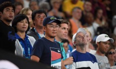 爱游戏官网-新任教练调整战术，助球队获得连胜