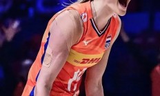 爱游戏体育网站-荷兰排球队员精准发球晋级半决赛