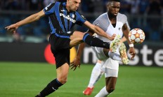 尤文图斯后防线失守，需迅速整顿