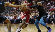 爱游戏app-網隊主场擊敗黃蜂，豪取五連勝