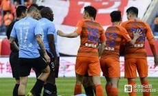 爱游戏官网-关于大连一方引援不力，保级火速变为悬念的信息