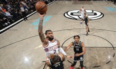 爱游戏官方登录入口-包含篮网队外线射手频频命中，球队多次逆转比赛的词条