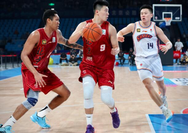 新疆队大比分获胜，实力强劲的简单介绍