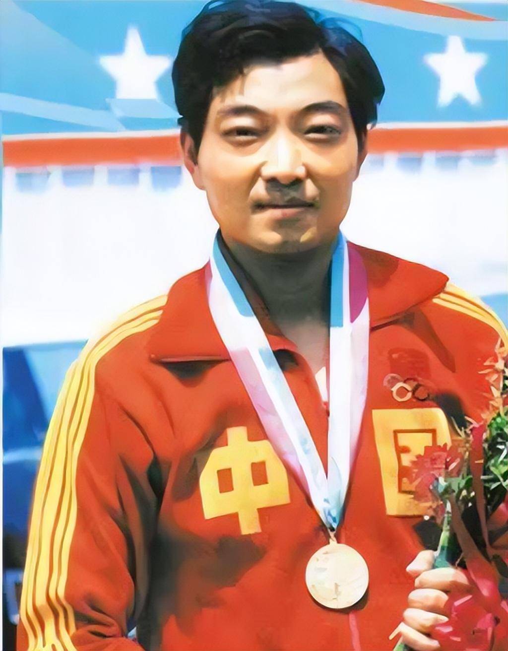 射击冠军完美发挥，稳坐第一