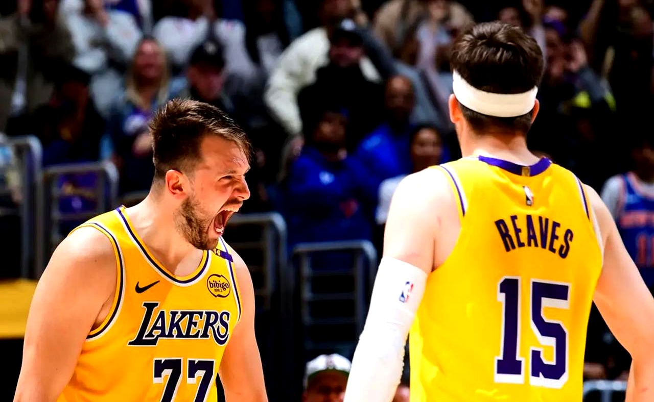 湖人击败篮网，豪取十连胜