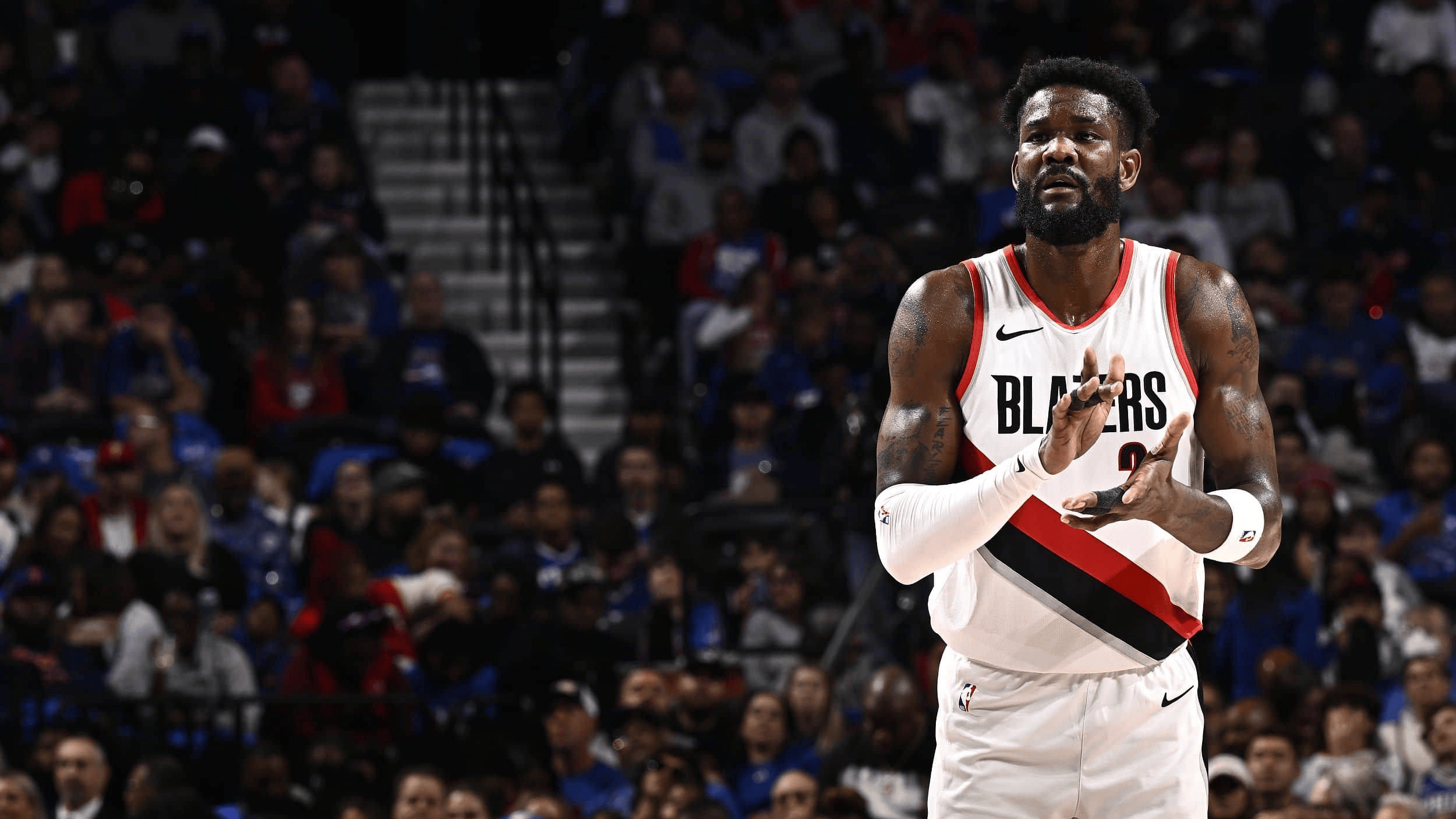 勇士再胜开拓者保持领先优势