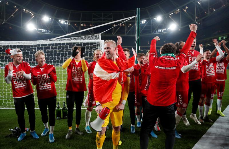 包含比利时完胜芬兰成为欧洲国家杯小组赛首位成功晋级的词条