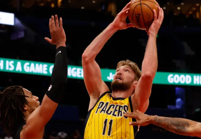 包含北美球队赢得关键胜利，晋级季后赛靠近的词条