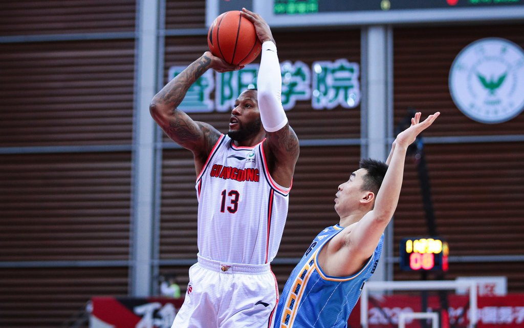 队员凭实力巅峰对决，谁能笑到最后